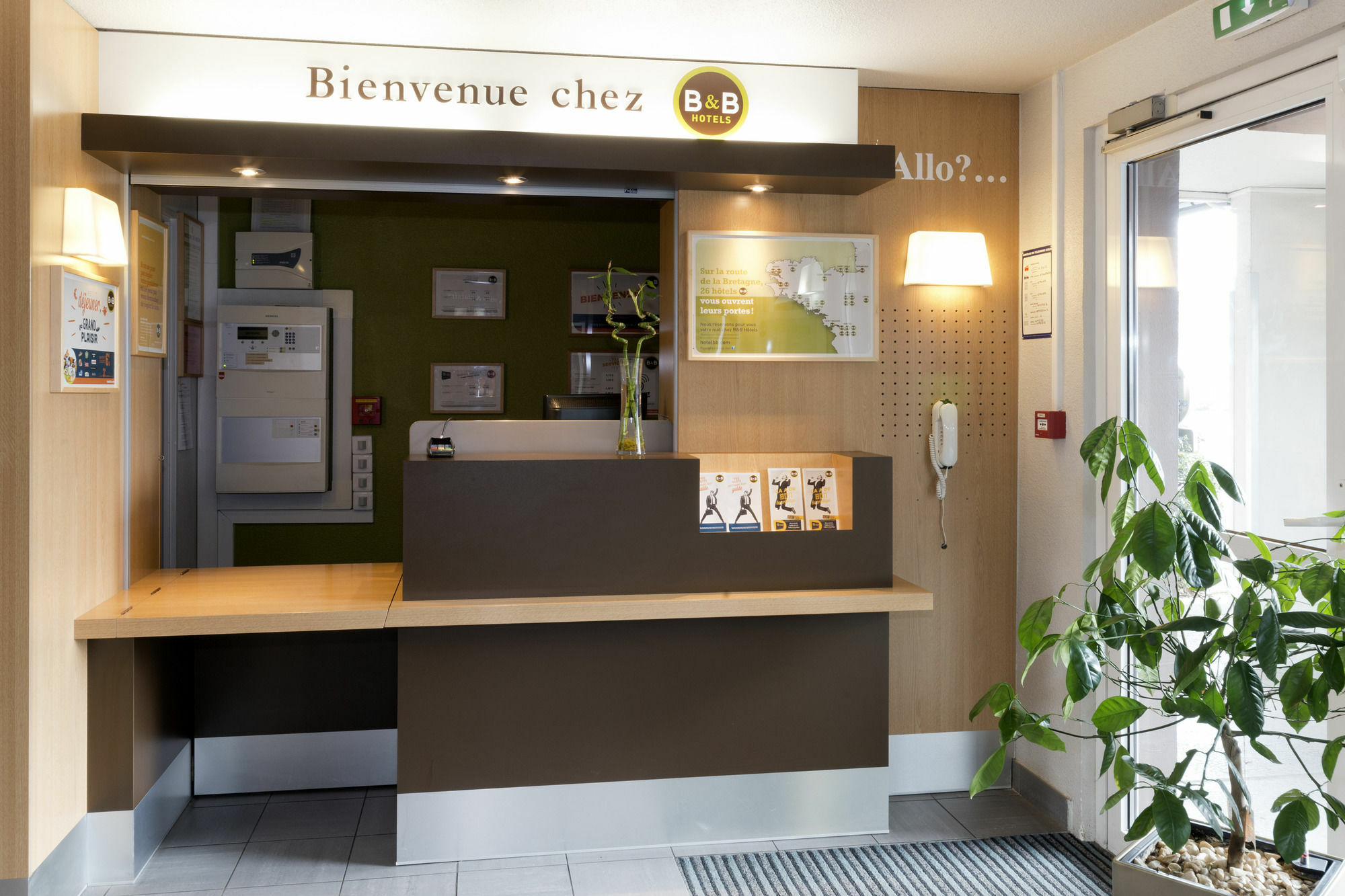 B&B Hotel Saint-Malo Centre Екстериор снимка