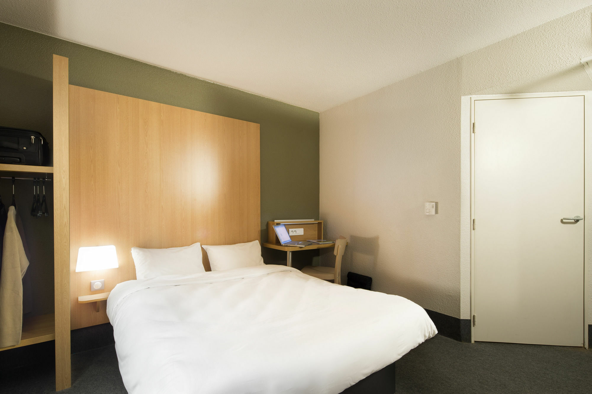 B&B Hotel Saint-Malo Centre Екстериор снимка